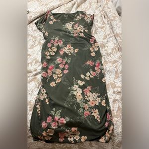 Isabel Maternity by Ingrid and Isabel. Short sleeve t-shirt maternity dress.